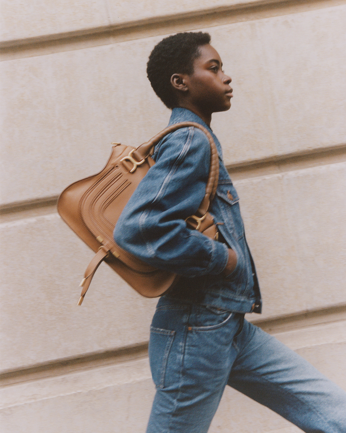 UNMISTAKABLY CHLOÉ
