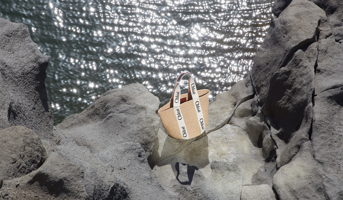 BAGS WITH AN ARTISANAL TOUCH